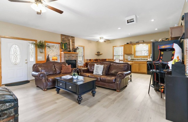 25R Lake Cumberland Resort Capacidad 10