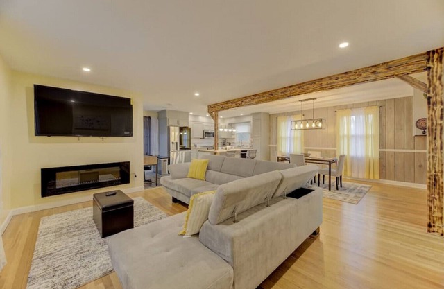 Home Away From Home - 3 BR in Columbia, SC