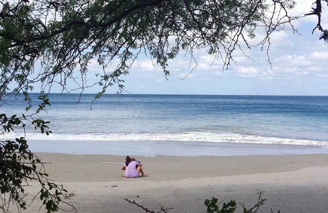 ¡Hogar lejos del hogar! ¡Acogedor, limpio y seguro hotel a minutos de la hermosa playa!