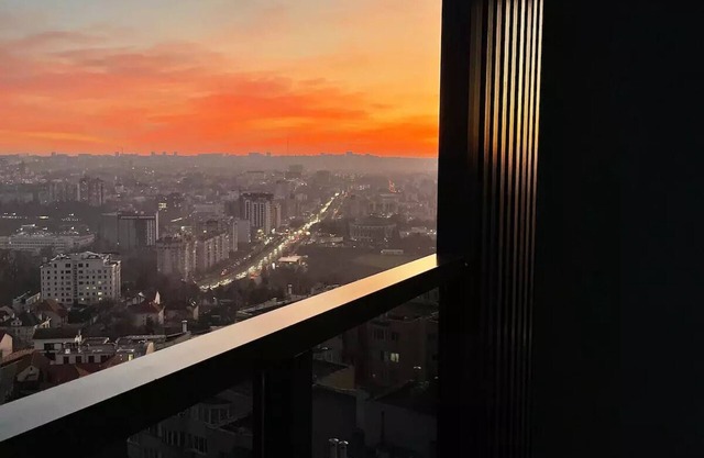 Home Away Skyline