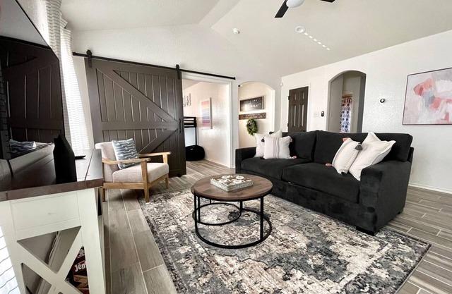 Comfy&Cozy Home Close to Lackland AFB 7min & SeaWorld