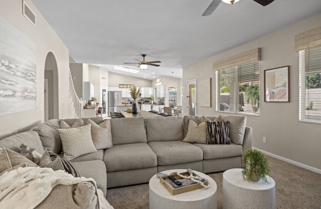 Home In One in Scottsdale near Golf and Shopping