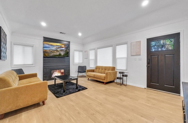 Home in the Heart of Pasadena!