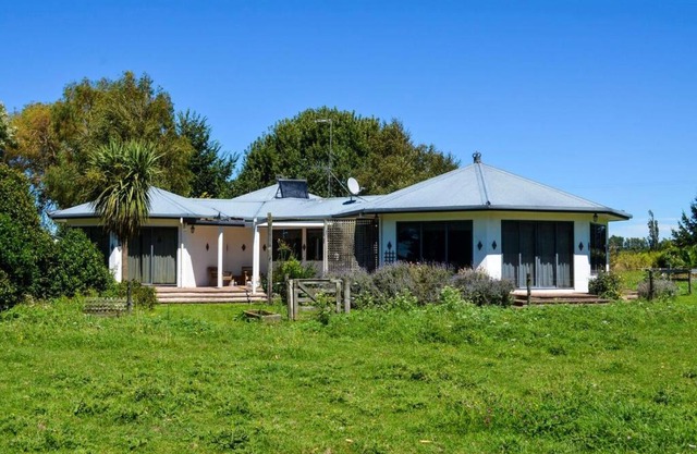 Home in the vineyards
