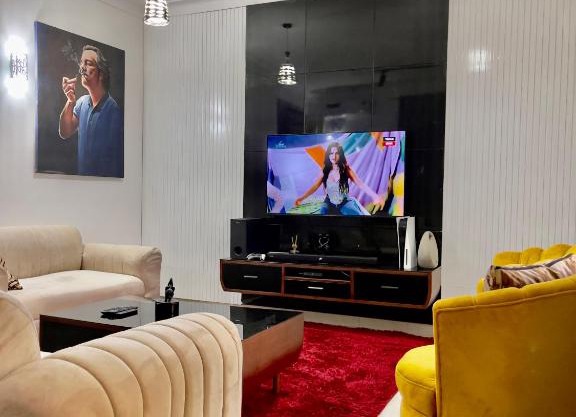 HOme luxurious Apartment