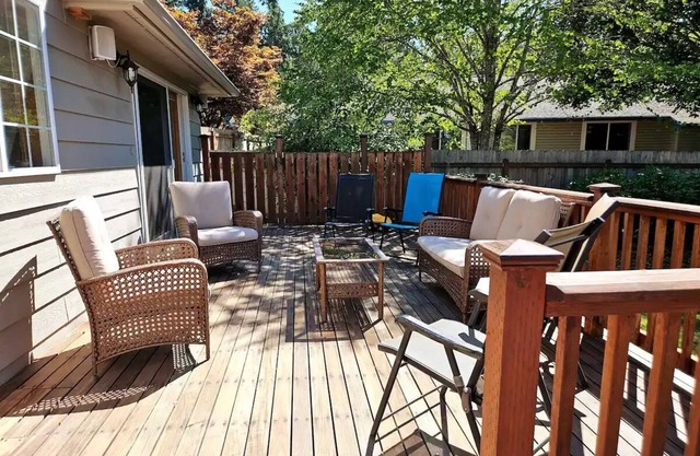 Home mins to DT/Biking/Lakes/No Cleaning fee/EVSE