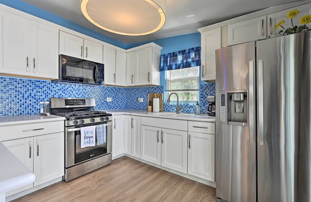 Breathtaking Castle Rock Lake Home: Waterfront Lot