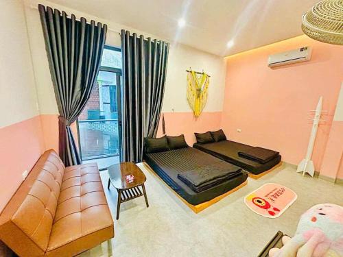 Home stay SÂU nguyên căn tự quản