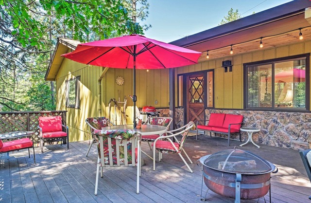 Home w/ Serene Deck in Twain Harte!