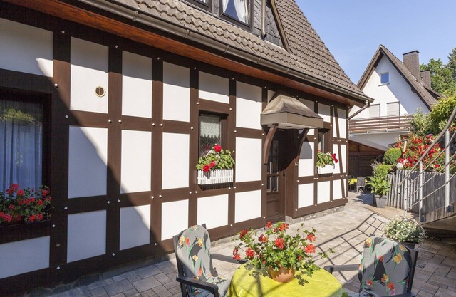 Schicke Ferienwohnung en Hallenberg mit Terrasse