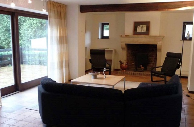 Espaciosa casa de vacaciones en Lieja con gran jardín