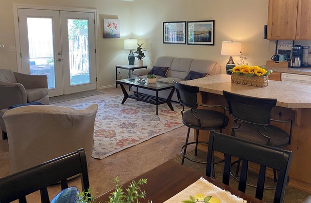 Homeaway Haven close to Wine Country