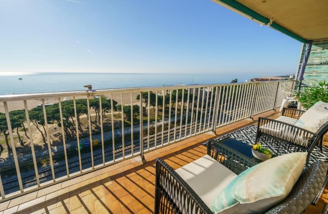 HomeHolidaysRentals Nice - Costa Barcelona