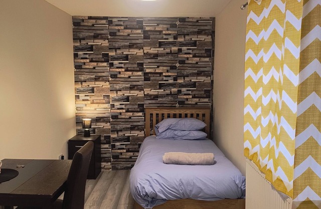 Homely Lodt