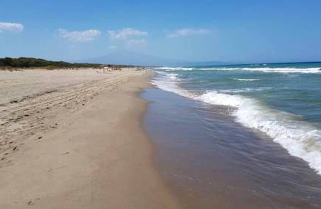Homerez - ¡A 150 m de la playa! Bonita casa para 7 pers. con terraza en Agnone