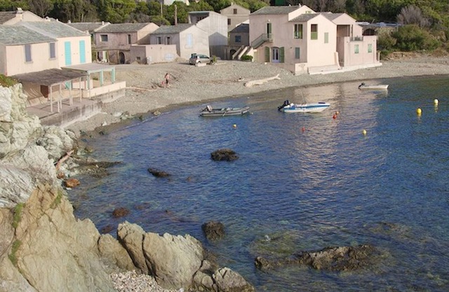 Homerez - ¡A 20 m de la playa! Casa para 4 pers. con vistas al mar en Centuri