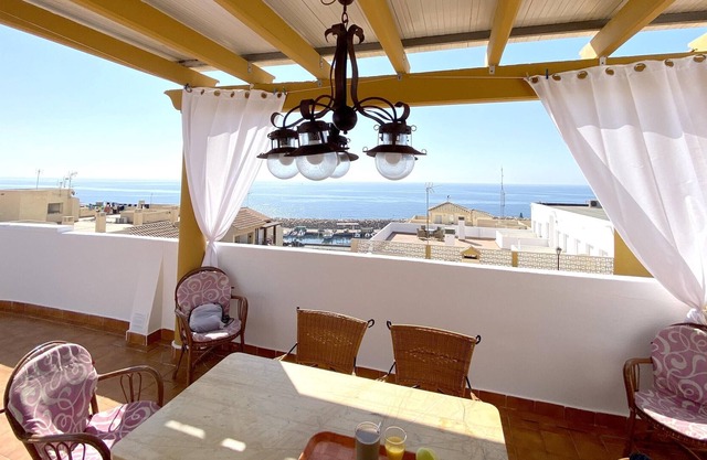 Homerez - ¡A 200 m de la playa! Bonito apartamento para 5 pers. en Villaricos