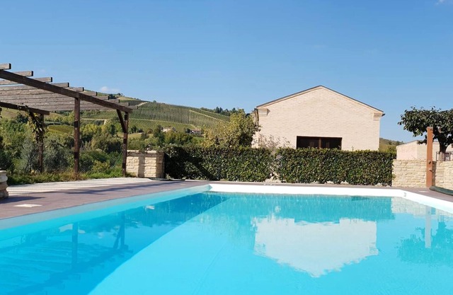 Homerez - Bonito apartamento para 4 pers. con piscina compartida