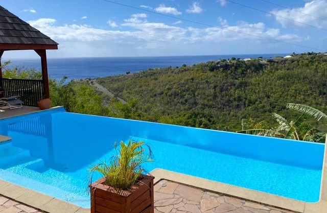 Homerez - Bungaló a 6 km de la playa para 6 pers. con piscina compartida