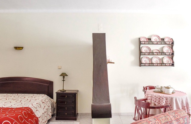 Homerez - Amazing house for 2 ppl. with shared pool at Porto de Mós