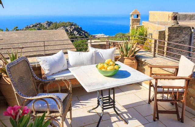 Homerez - Casa para 8 pers. con vistas al mar, terraza y balcón en Anatoli
