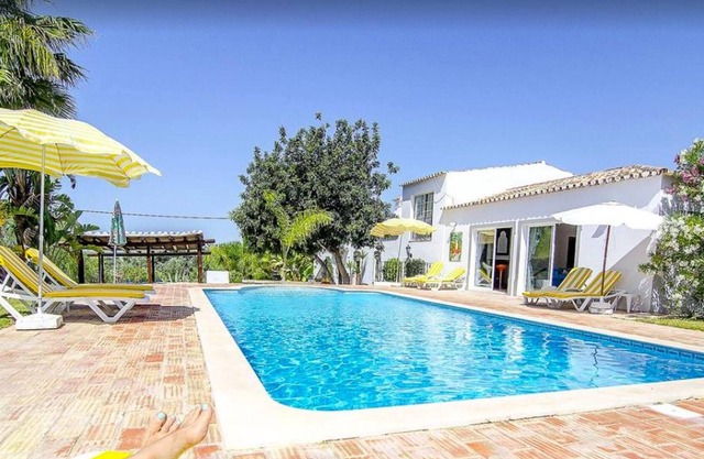 Homerez - Villa a 12 km de la playa para 14 pers. con piscina en Loulé