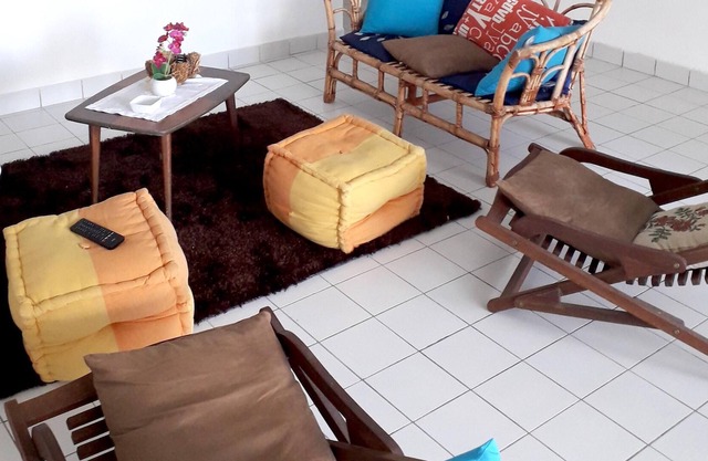 Homerez - Apartamento a 1 km de la playa para 4 pers. con jardín en Le Moule