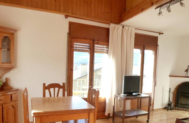 Homerez - Apartamento a 8 km de las pistas para 4 pers. con balcón en Alp