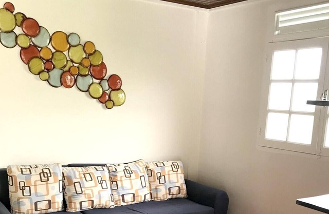 Homerez - Bonito apartamento a 10 km de la playa para 4 pers. en Saint-Joseph