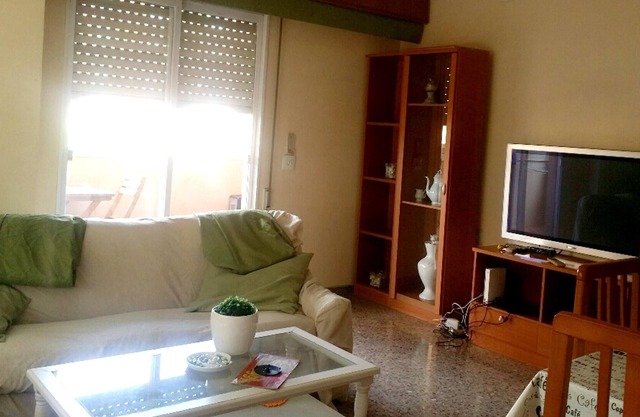 Homerez - Apartamento a 1 km de la playa para 4 pers. con piscina compartida