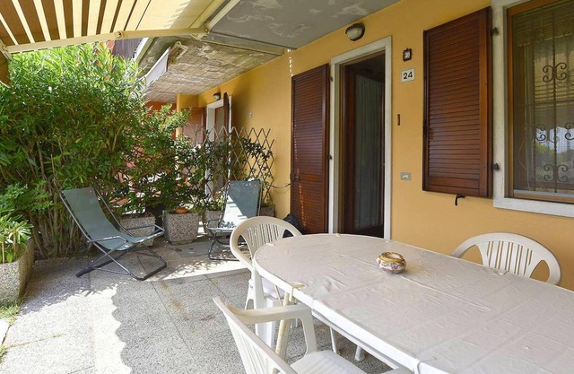 Homerez - Apartamento a 500 m de la playa para 4 pers. con piscina compartida