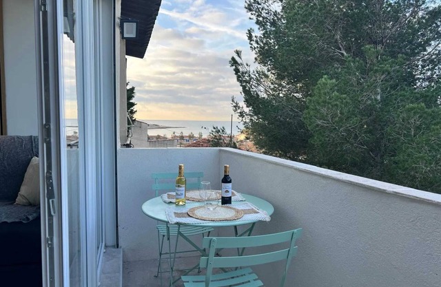Homerez - Apt Martigues sea view