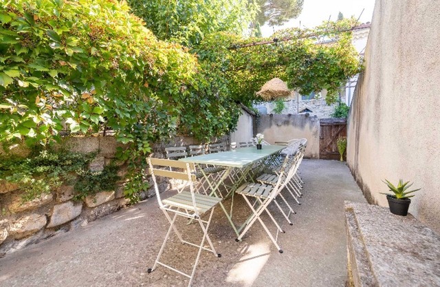 Homerez - Casa auténtica en Montfrin con terraza