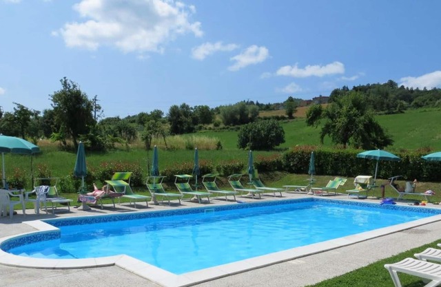 Homerez - Casa para 4 pers. con piscina compartida en Caprese Michelangelo