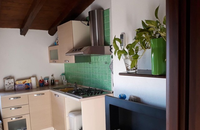 Homerez - Bonito apartamento a 10 km de la playa para 2 pers. en Loceri