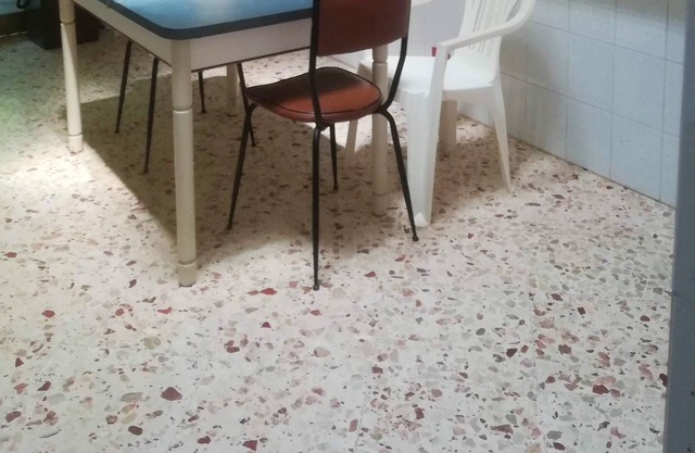 Homerez - Bonito apartamento para 6 pers. con jardín en Vita