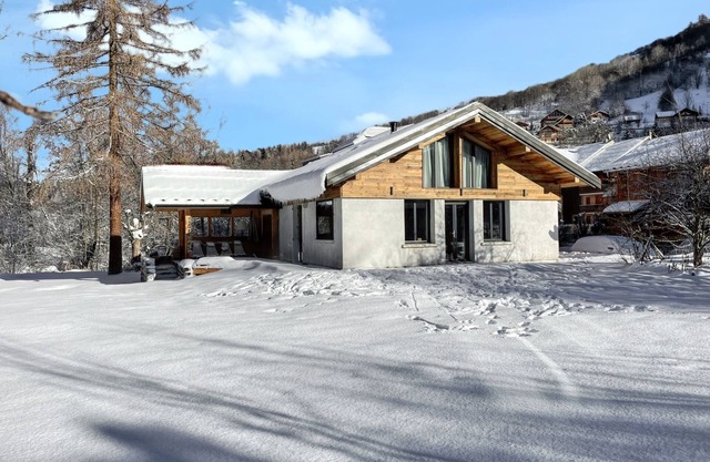 Homerez - Hermoso chalet en Valloire con vista a la montaña.