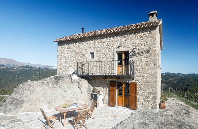 Homerez - Big chalet for 10 ppl. with jacuzzi, terrace and balcony at Meschia