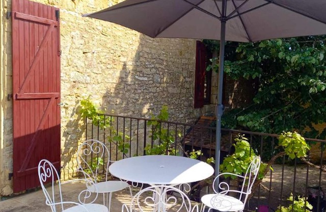 Homerez - Grande casa para 10 pers. con jardín y terraza en Prats-de-Carlux