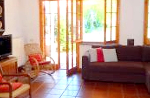 Homerez - Casa a 13 km de la playa para 8 pers. con piscina en Monteciccardo