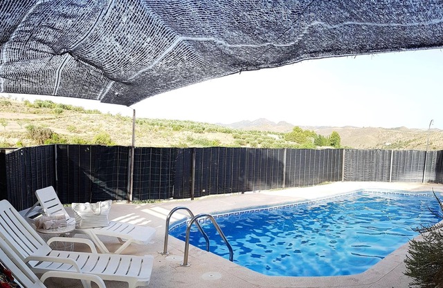 Homerez - Espectacular villa para 12 pers. con piscina y jardín en Vélez-Rubio