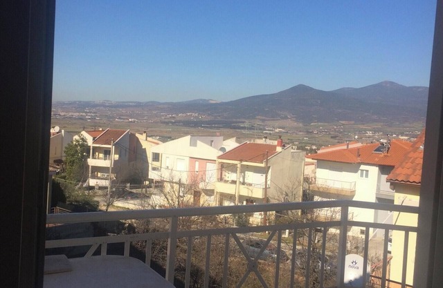 Homerez - Apartamento luminoso Thermi + Terraza + 105 m²
