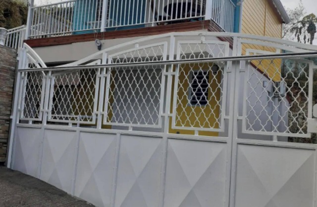 Homerez - Casa encantadora en Morne-à-l'Eau con jardín cerrado