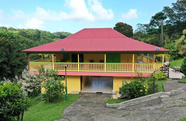 Homerez - Casa encantadora en Gros-Morne con terraza y jardín
