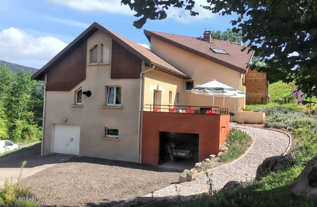 Homerez - Casa encantadora en Cornimont con vista a la montaña