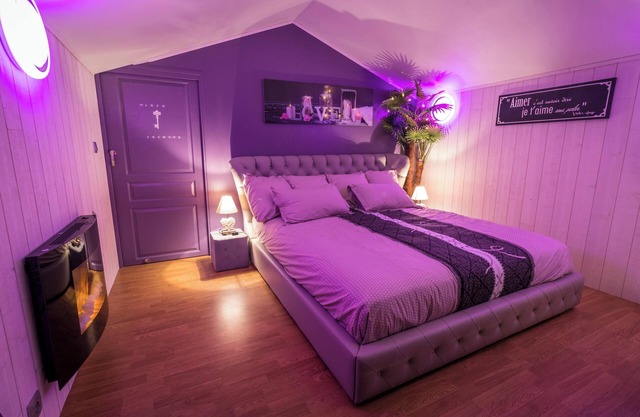 Homerez - Casa con encanto en Arçay, jacuzzi incluido