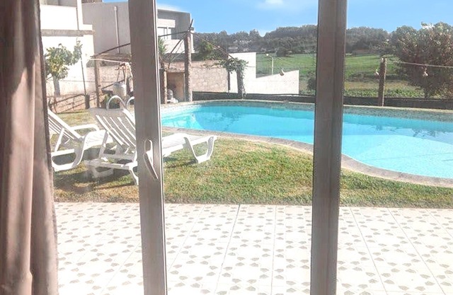 Homerez - Casa encantadora en Requião con piscina compartida