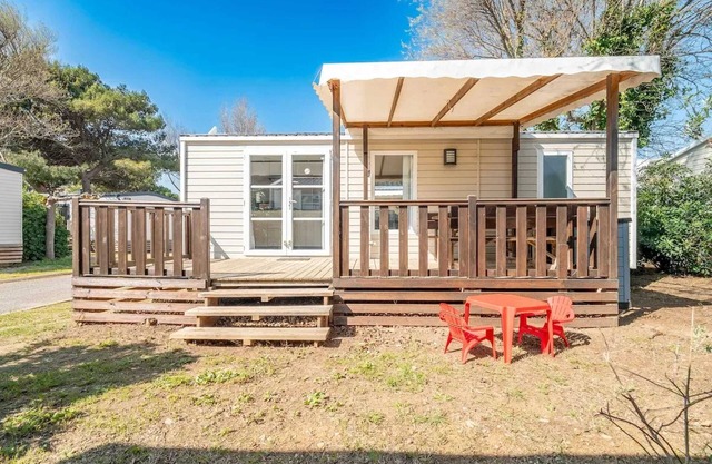 Homerez - Bungalow confortable en Narbona con terraza y aparcamiento