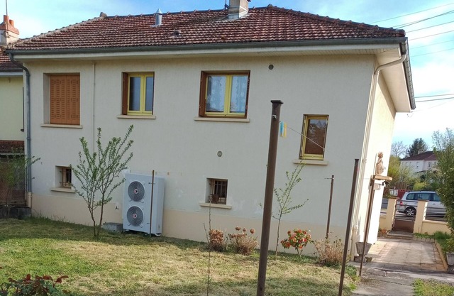 Homerez - Casa confortable en Montluçon con jardín cerrado
