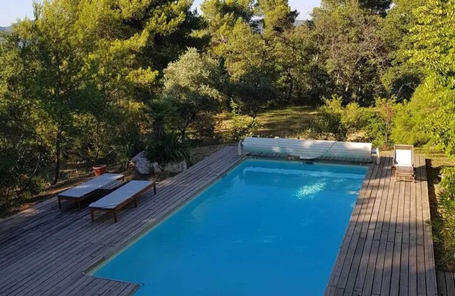 Homerez - Casa rural en Grambois, piscina, naturaleza.